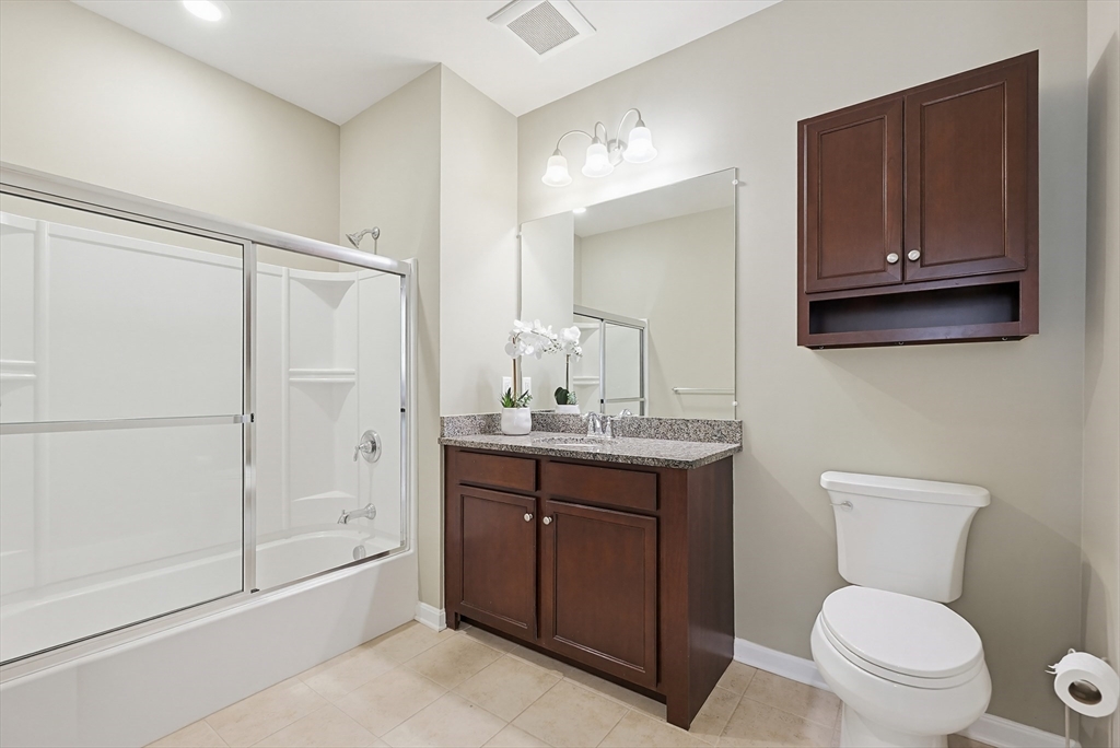 36 Augustus Court, Unit 2012 Reading, MA 01867 - Photo 19 of 35