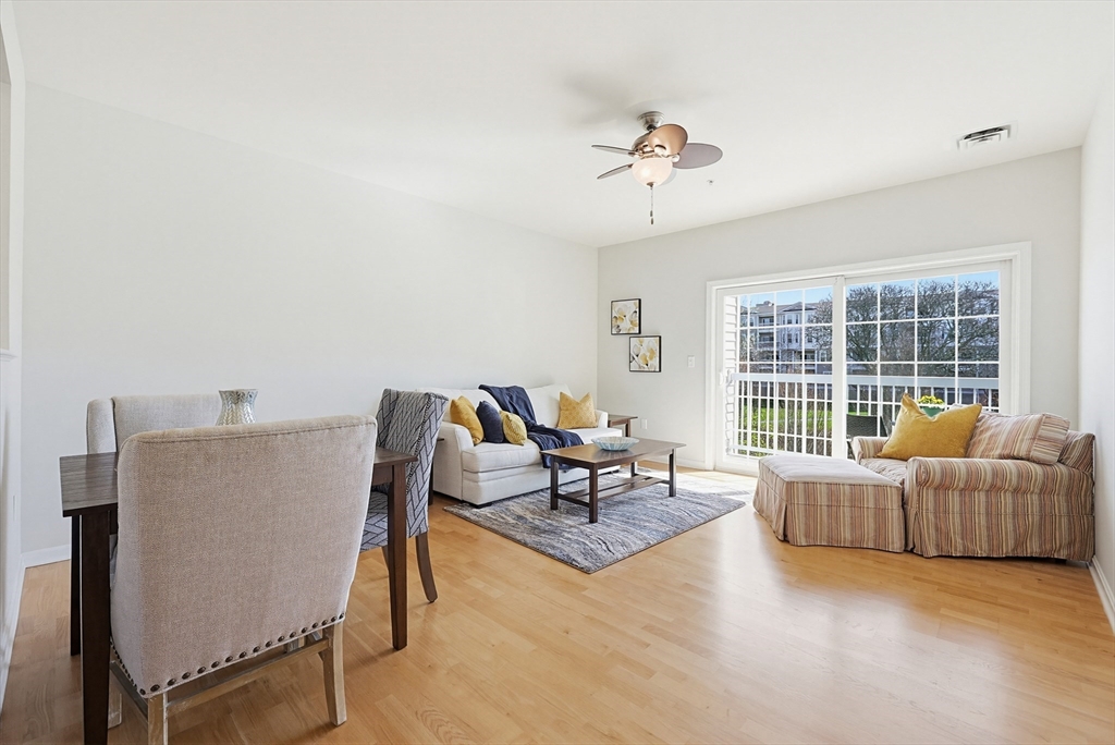 36 Augustus Court, Unit 2012 Reading, MA 01867 - Photo 6 of 35