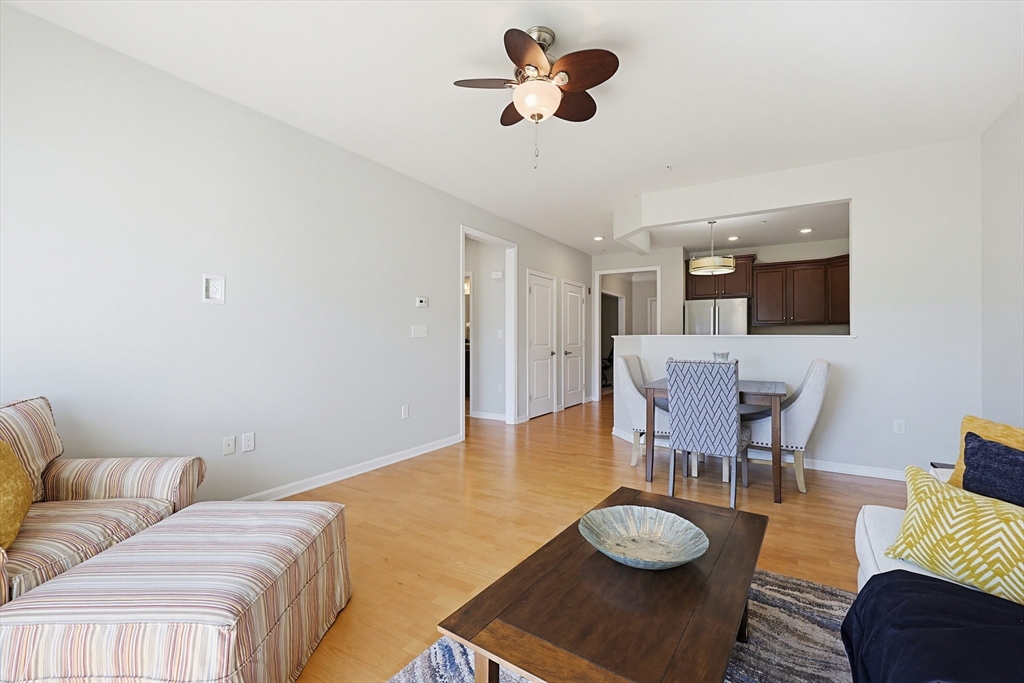 36 Augustus Court, Unit 2012 Reading, MA 01867 - Photo 7 of 35