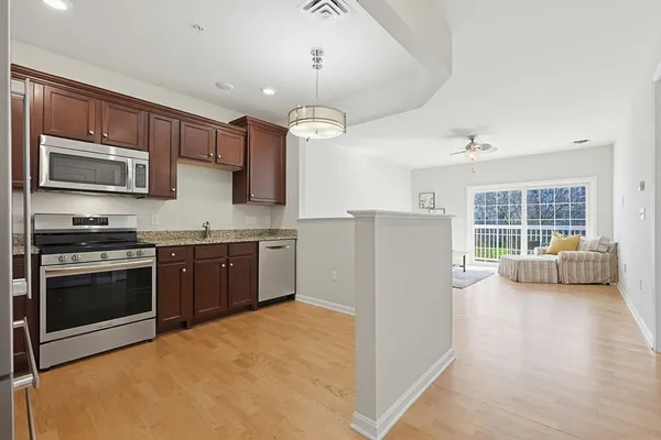 $515,000 | 36 Augustus Court, Unit 2012, Reading, MA 01867