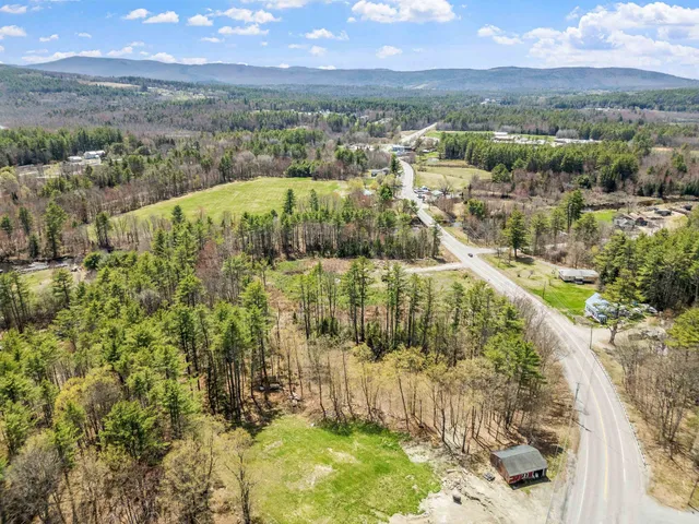 $499,999 | 4 Us Route, Canaan, NH 03741