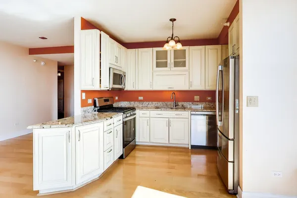 $364,900 | 1101 South State Street, Unit 1307, Chicago, IL 60605
