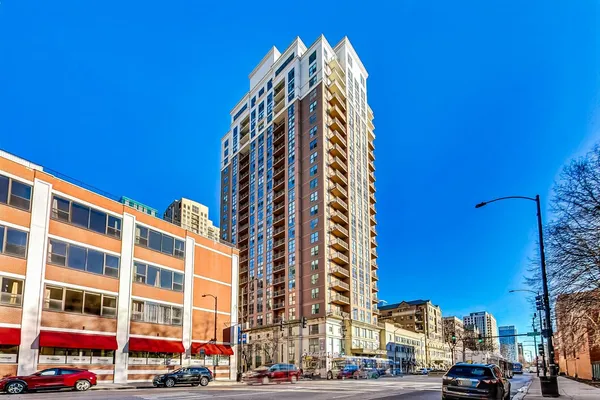 $364,900 | 1101 South State Street, Unit 1307, Chicago, IL 60605