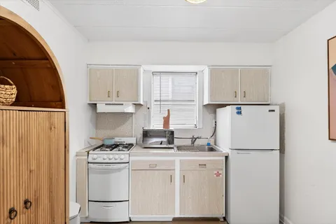 $425,000 | 2101 Surf Avenue, Unit 211, North Wildwood, NJ 08260