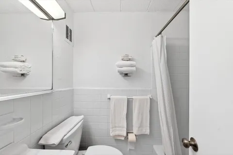 $425,000 | 2101 Surf Avenue, Unit 211, North Wildwood, NJ 08260