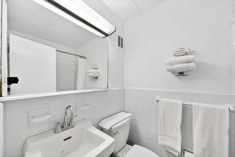 $425,000 | 2101 Surf Avenue, Unit 211, North Wildwood, NJ 08260