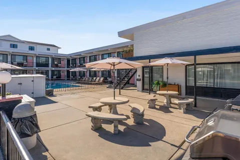 $425,000 | 2101 Surf Avenue, Unit 211, North Wildwood, NJ 08260