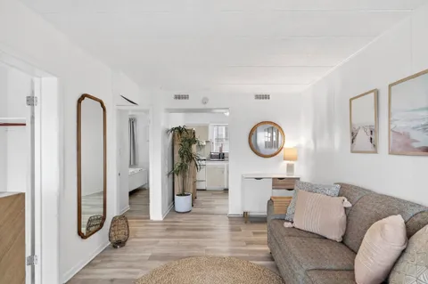 $425,000 | 2101 Surf Avenue, Unit 211, North Wildwood, NJ 08260