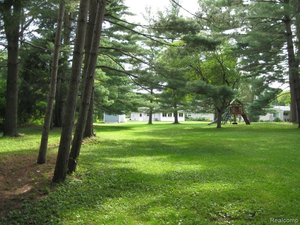 16705 Merriman Road Livonia, MI 48154 - Photo 48 of 51 IMG_2507.JPG