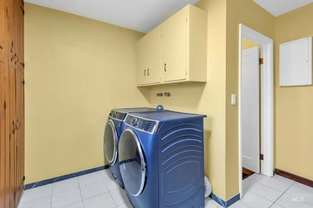 $650,000 | 1158 South Powerline Road, Nampa, ID 83686