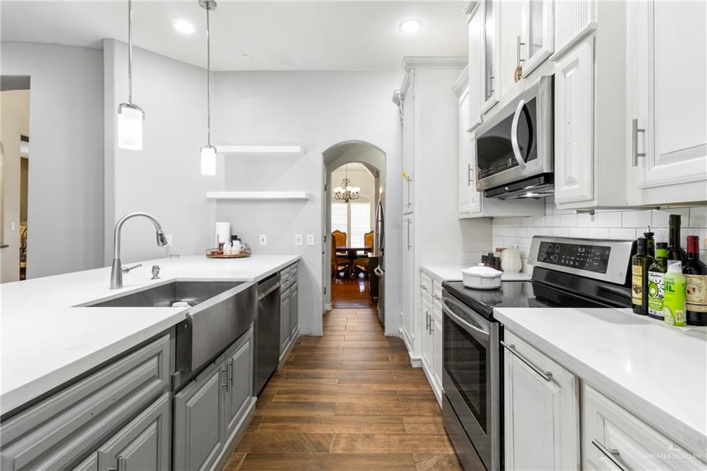 6614 Mile 7 Road Mission, TX 78573 - Photo 10 of 32 Gallery Image 10