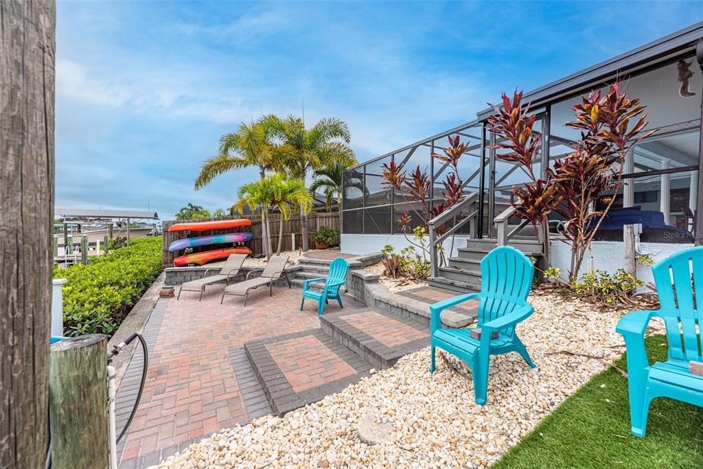910 Chipaway Drive Apollo Beach, FL 33572 - Photo 35 of 39 a view of a chairs and tables in the patio