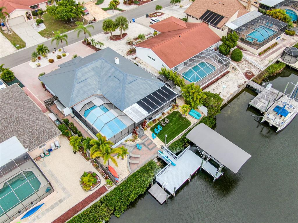 910 Chipaway Drive Apollo Beach, FL 33572 - Photo 37 of 39 an aerial view of residential house with outdoor space and parking