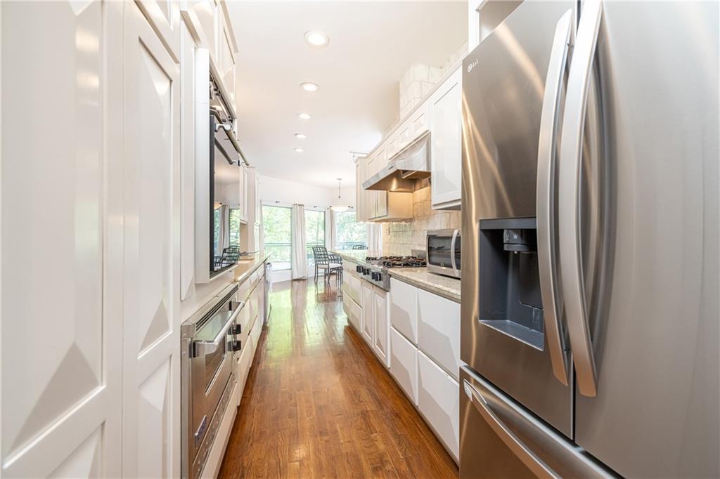 770 Kings Way Northwest Atlanta, GA 30327 - Photo 17 of 49