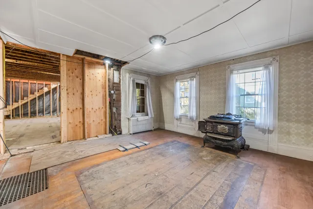 $385,000 | 11 Tillson Avenue, Rockland, ME 04841