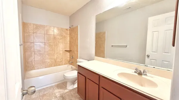 $1,880 | 2102 Indian Clearing Trail, Rosenberg, TX 77471