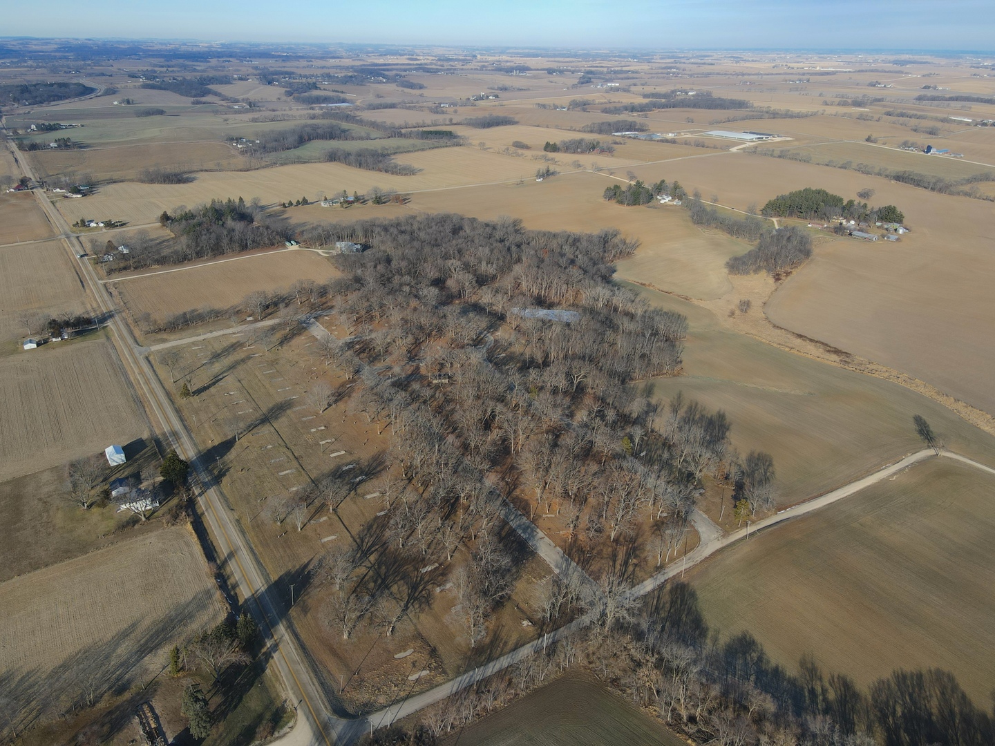 4500 East River Road Ridott, IL 61067 - Photo 5 of 35 a view of beach and ocean