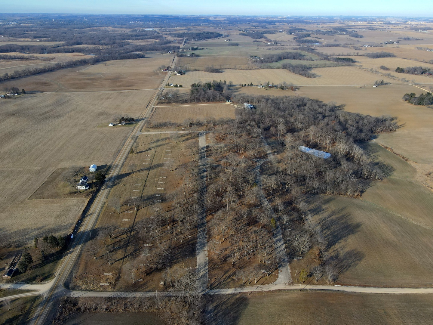 4500 East River Road Ridott, IL 61067 - Photo 6 of 35 a view of an ocean beach