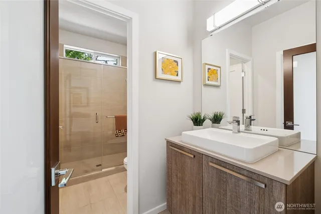 $1,257,500 | 35542 57th Avenue South, Auburn, WA 98001