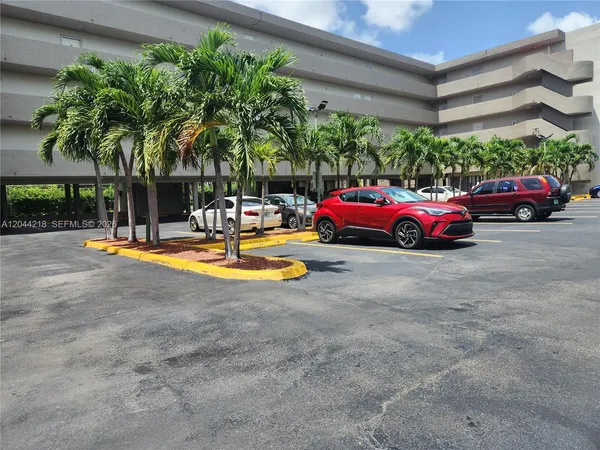 $2,250 | 802 Northwest 87th Avenue, Unit 312, Miami, FL 33172
