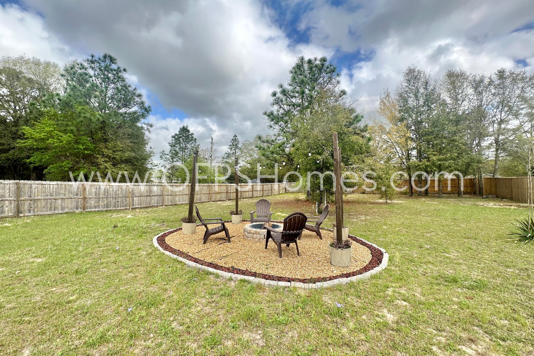 2412 Dakota Way Crestview, FL 32536 - Photo 13 of 43 a view of a fountain in the yard