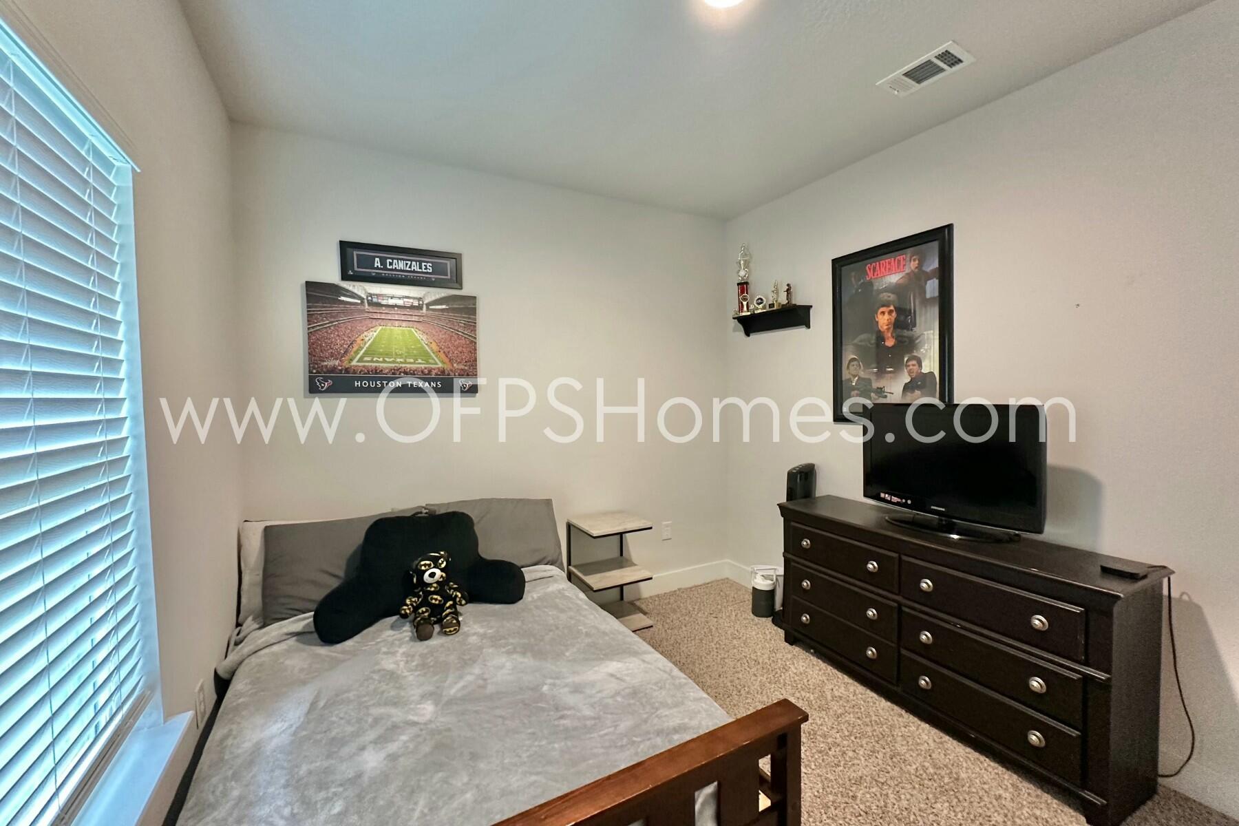 2412 Dakota Way Crestview, FL 32536 - Photo 36 of 43 a view of a workspace with furniture