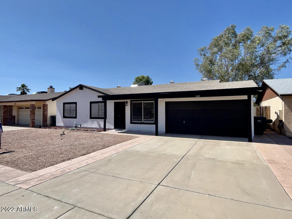 1428 East Carter Road Phoenix, AZ 85042 - Photo 3 of 21 FRONT