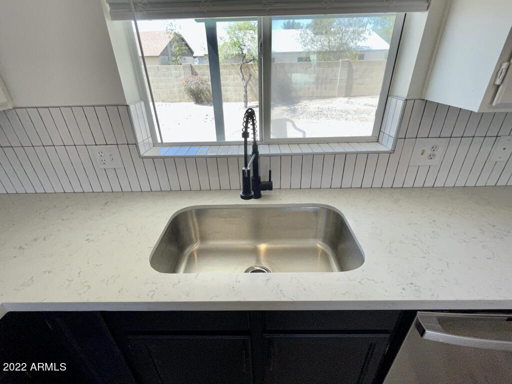 1428 East Carter Road Phoenix, AZ 85042 - Photo 9 of 21 KITCHEN SINK