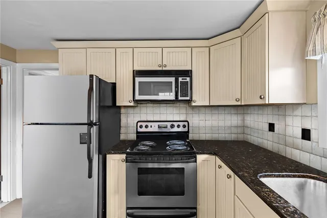 $3,700 | 75 Charlotte Drive, East Greenwich, RI 02818