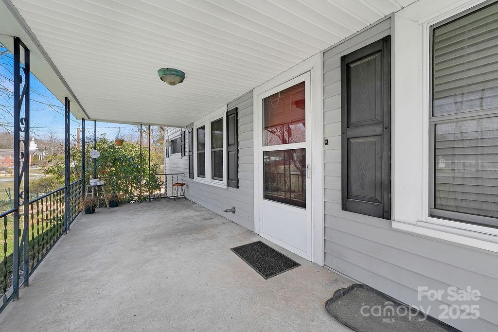21 Byrd Lane Brevard, NC 28712 - Photo 11 of 34