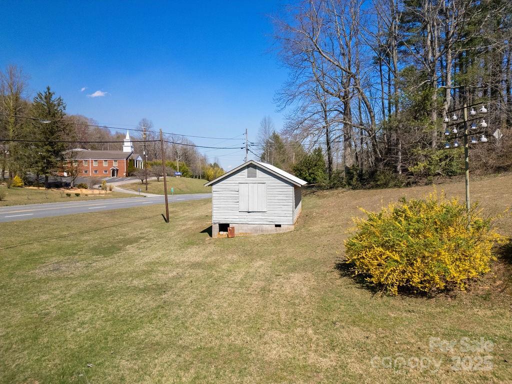 21 Byrd Lane Brevard, NC 28712 - Photo 31 of 34