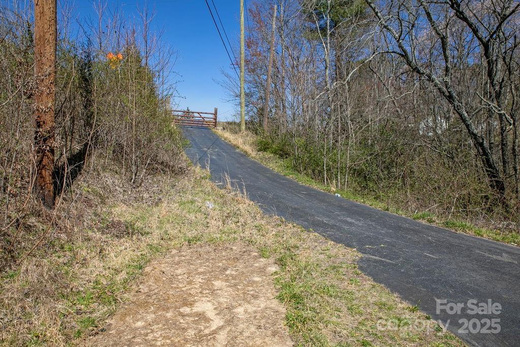 21 Byrd Lane Brevard, NC 28712 - Photo 32 of 34