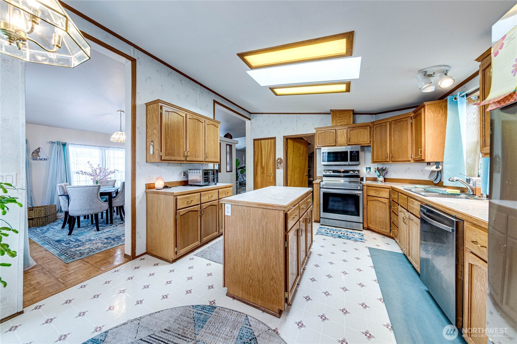 617 North 7th Avenue Sequim, WA 98382 - Photo 16 of 37