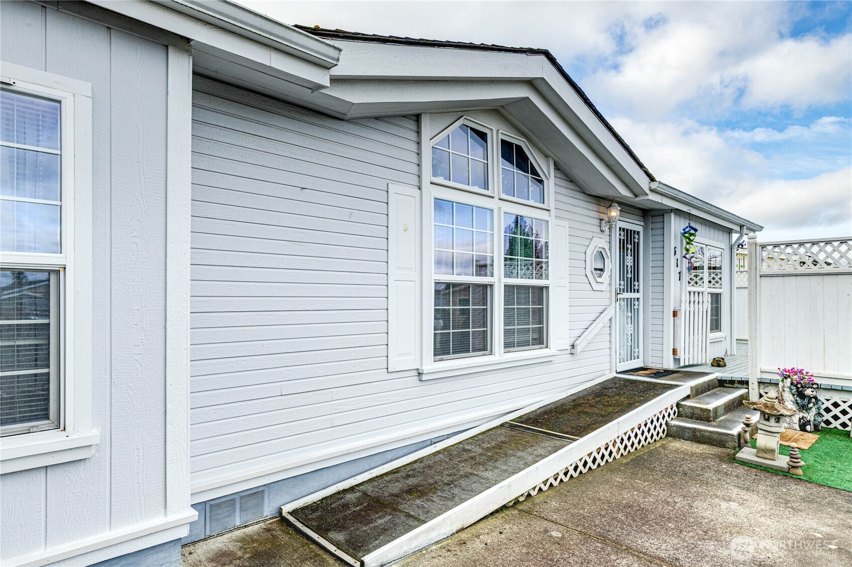 617 North 7th Avenue Sequim, WA 98382 - Photo 8 of 37