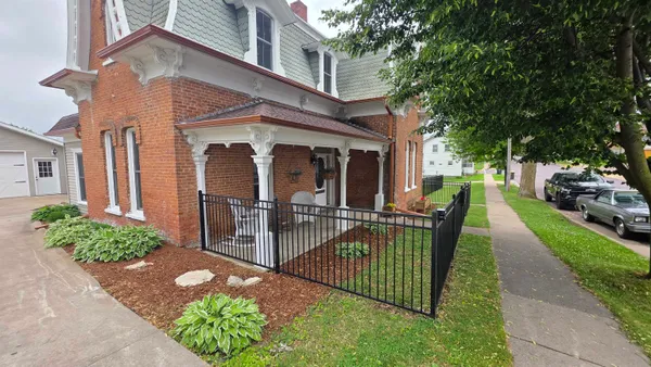 $250,000 | 229 North Monroe Street, Lancaster, WI 53813