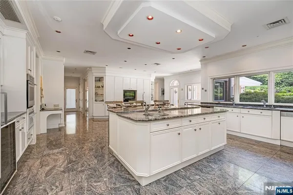 $4,590,000 | 67 Adams Drive, Cresskill, NJ 07626