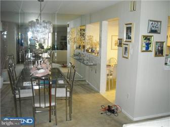 72106 Delaire Landing Road, Unit 106 Philadelphia, PA 19114 - Photo 5 of 7 Dining Room