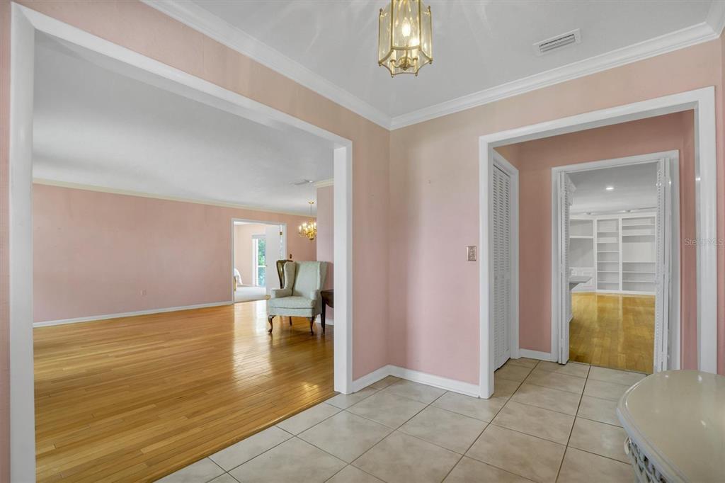 136 Lake Mariam Road Winter Haven, FL 33884 - Photo 5 of 55