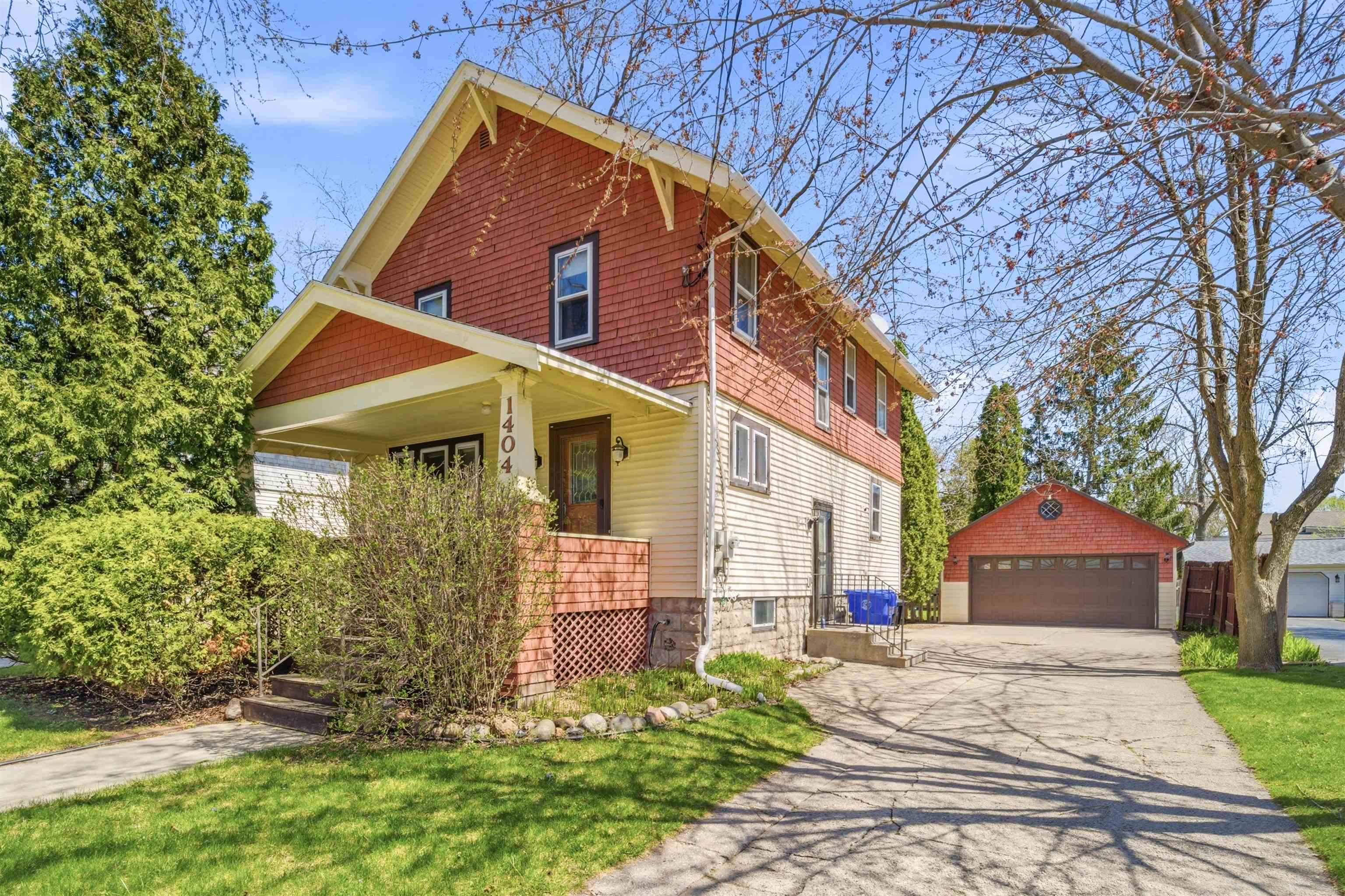 1404 North Superior Street Appleton, WI 54911 - Photo 1 of 1