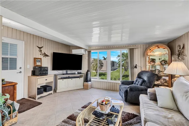 $259,000 | 10482 Winchester Court, Fort Myers, FL 33908