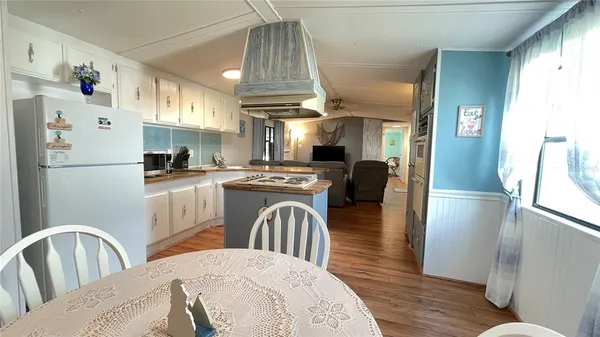 $1,600 | 1214 Dustin Drive, The Villages, FL 32159