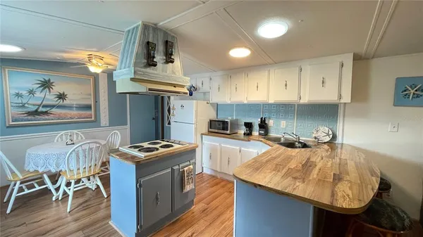 $1,600 | 1214 Dustin Drive, The Villages, FL 32159