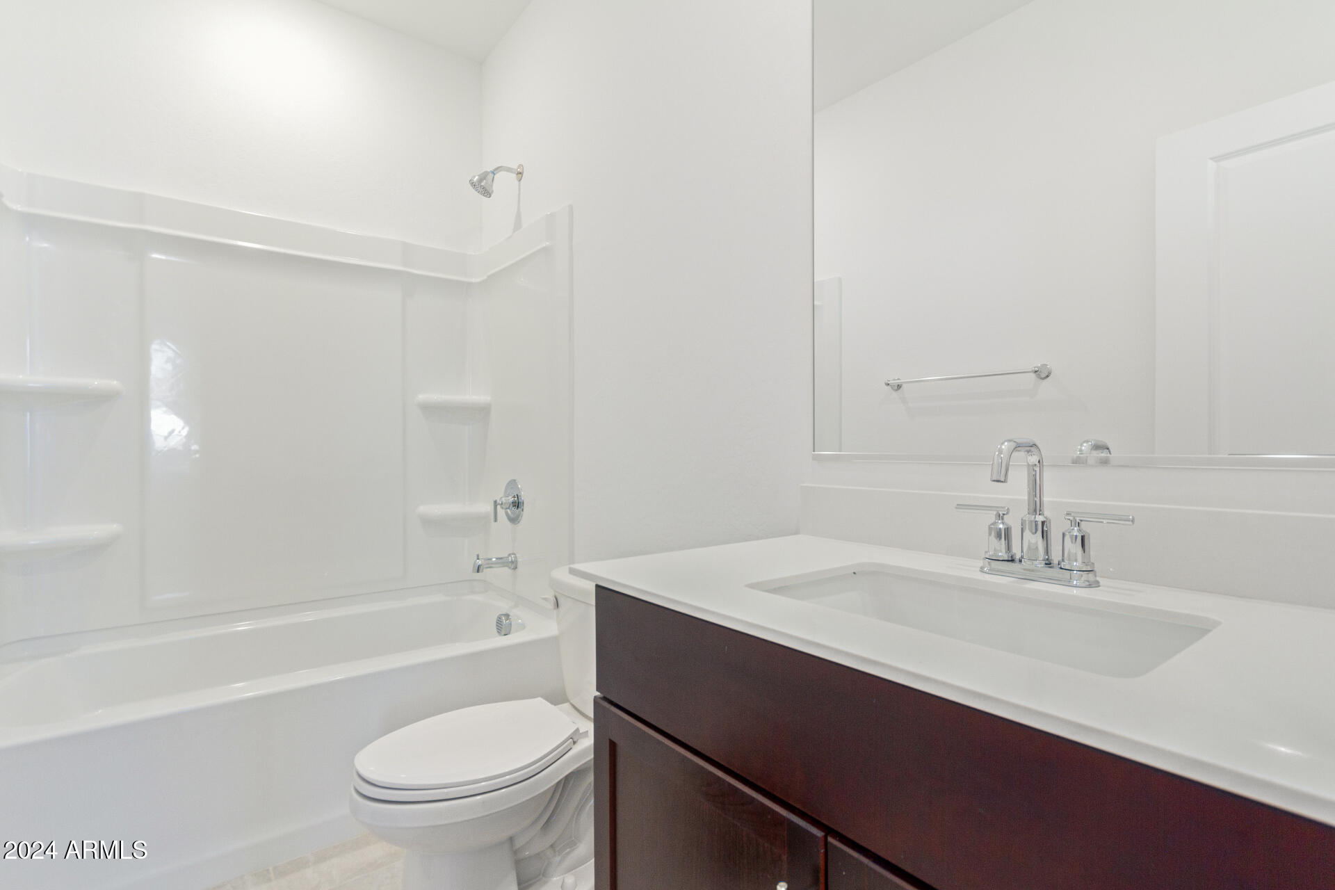 17629 West Madison Street Goodyear, AZ 85338 - Photo 23 of 46 Bathroom 2