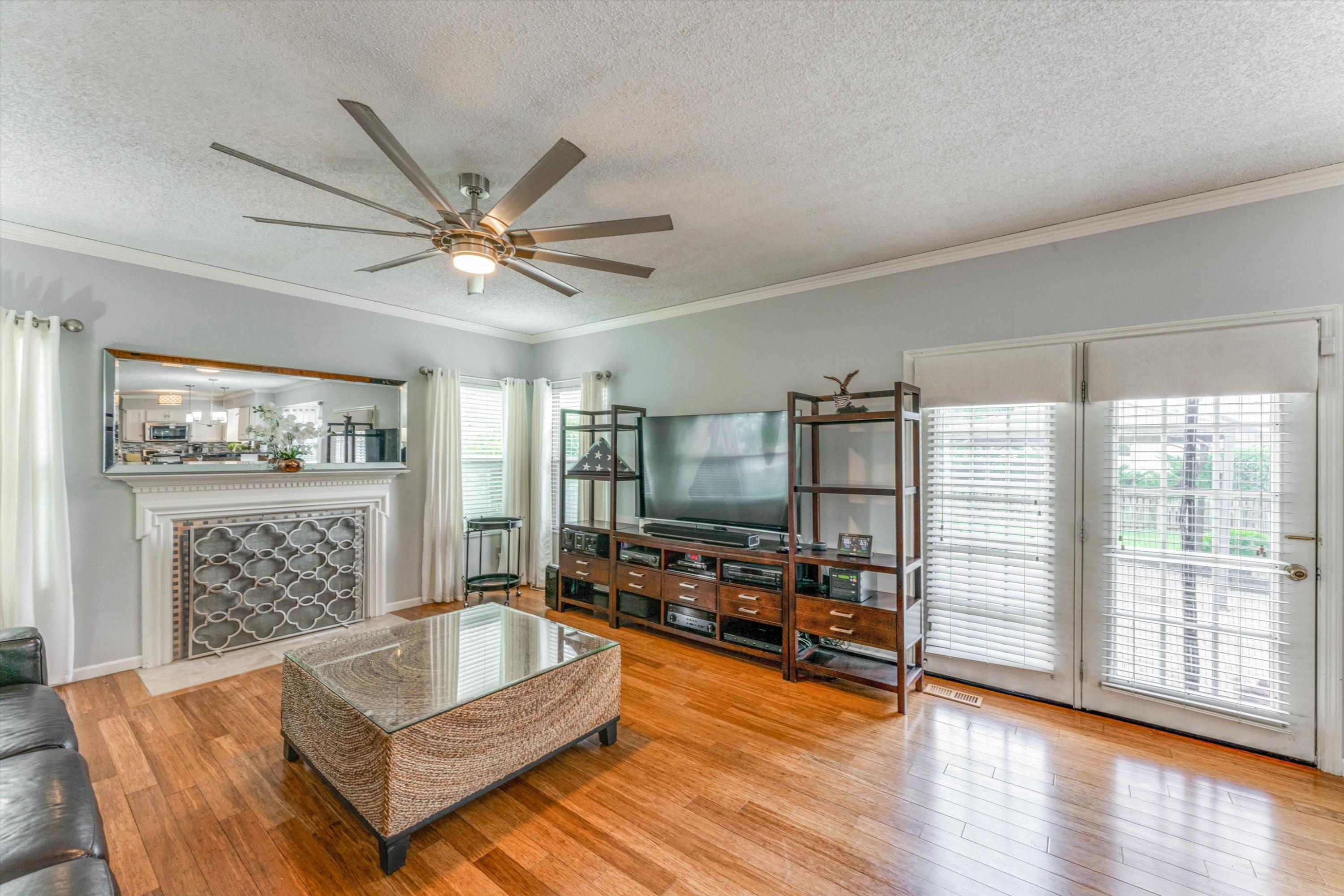 348 Shady Spring Drive Columbus, OH 43230 - Photo 16 of 52