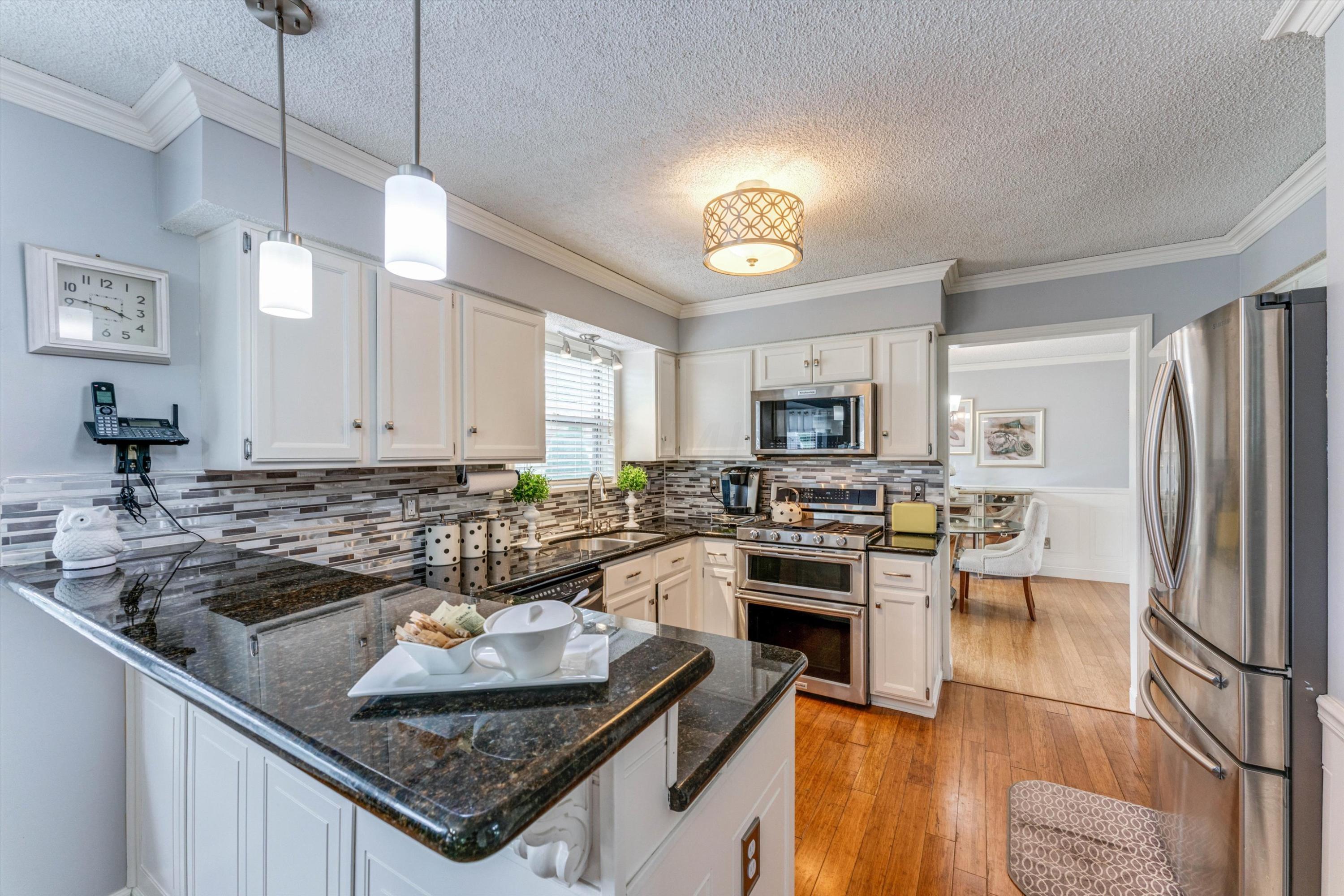 348 Shady Spring Drive Columbus, OH 43230 - Photo 21 of 52
