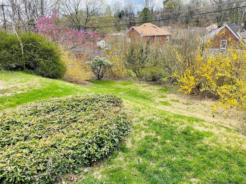 226 Long Road Penn Hills, PA 15235 - Photo 15 of 16 Gallery Image 15