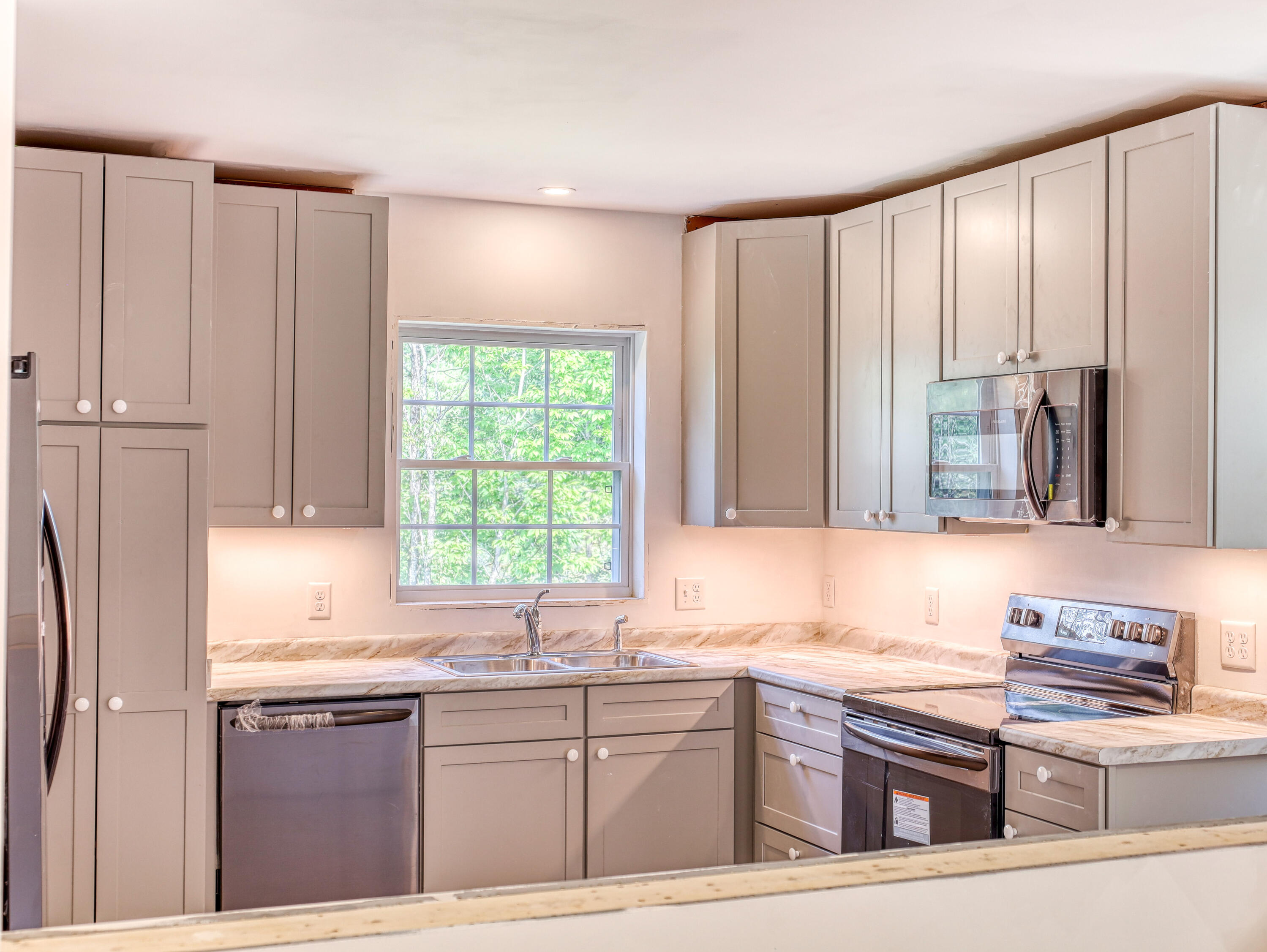 328 Mill Road North Yarmouth, ME 04097 - Photo 9 of 30 27-print-Interior-24