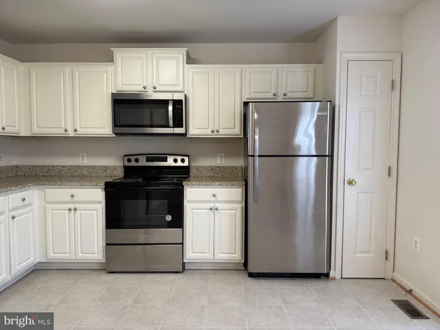 $2,150 | 109 Merrill Court, Stafford, VA 22554