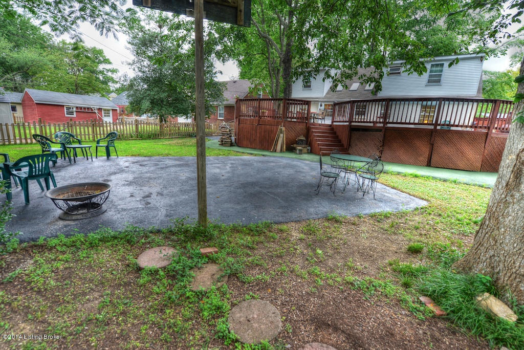 4615 Beaver Road Louisville, KY 40207 - Photo 34 of 36 4615 Beaver Road 32