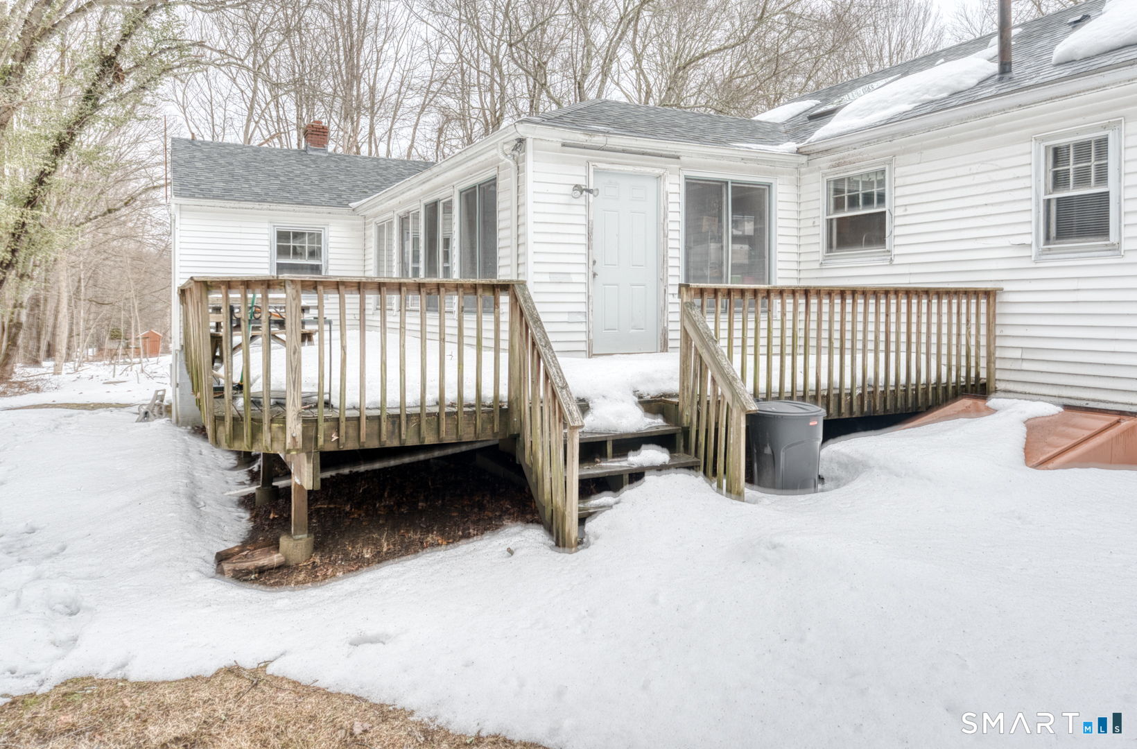 113 Hanks Hill Road Mansfield, CT 06268 - Photo 4 of 39